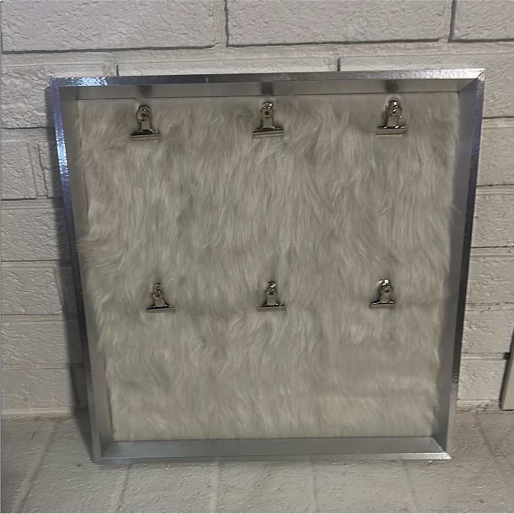 🌵3 for $10🌵Picture Holder With Clips